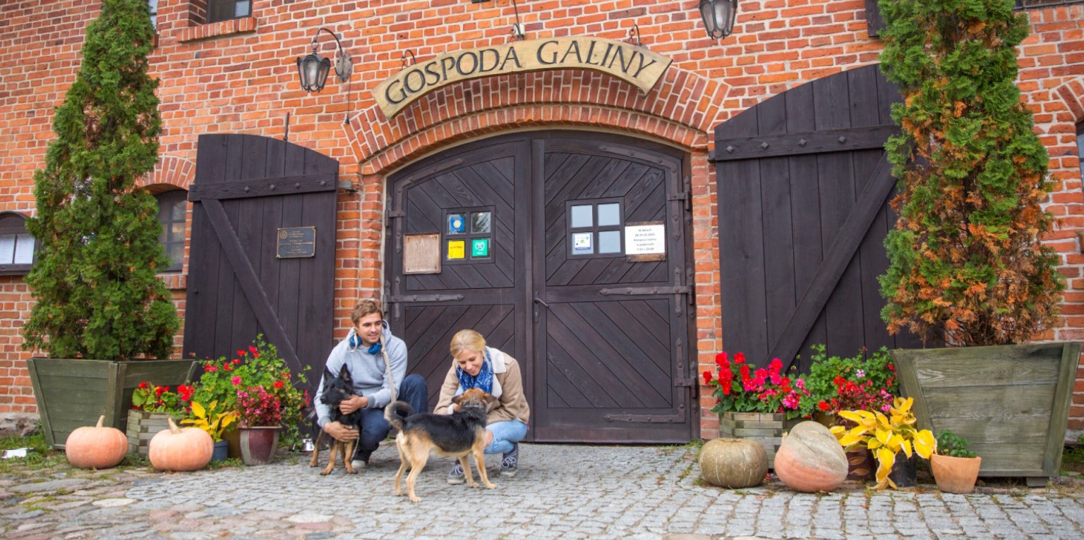 дворец усадьба гостиница ресторан ночлеги апартаменты номера в Польше Мазуры