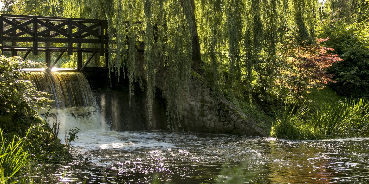 дворец усадьба гостиница ресторан ночлеги апартаменты номера в Польше Мазуры