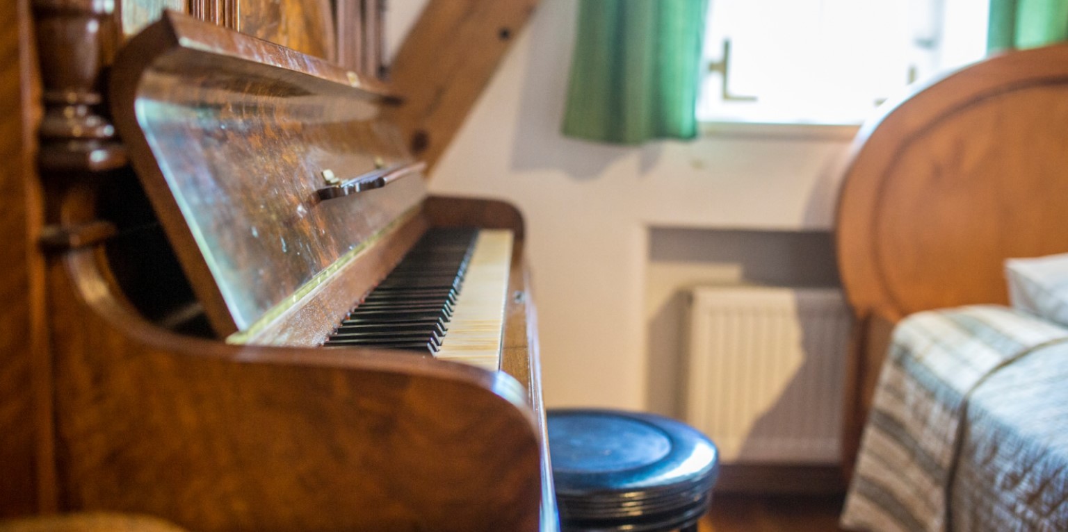 дворец усадьба гостиница ресторан ночлеги апартаменты номера в Польше Мазуры